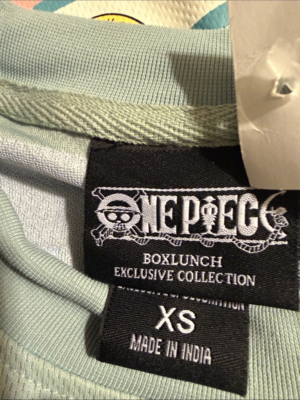 One piece - Picture 8 of 8